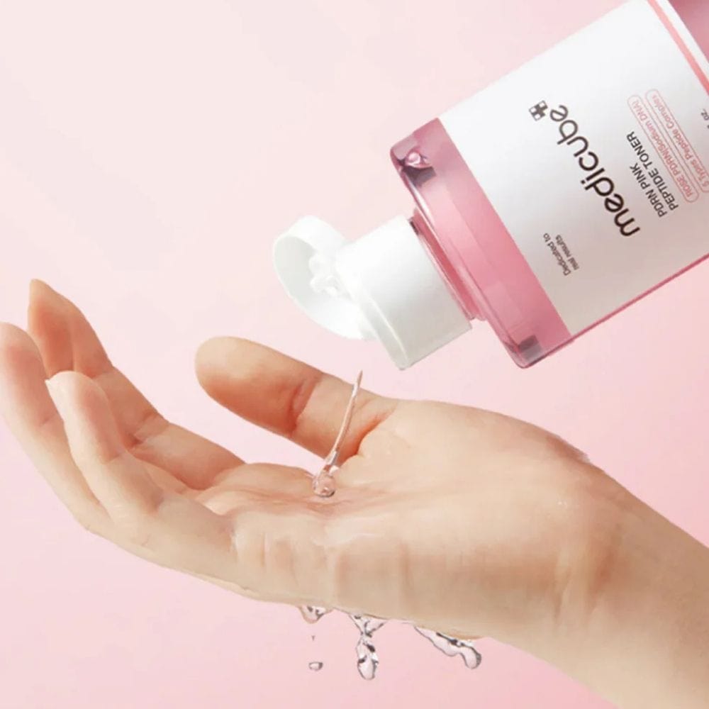 Medicube PDRN Pink Cica Toner with Niacinamide and Peptides - 250 ml