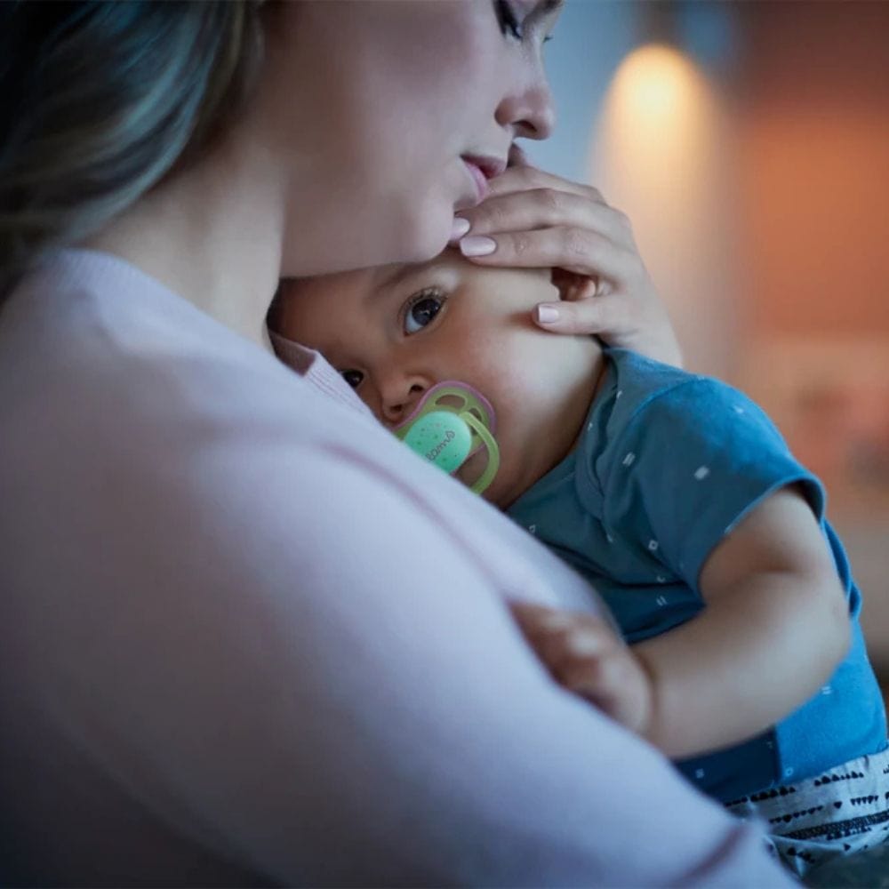 Philips Avent Ultra Air Nighttime Pacifier, 0-6 Months, Girl - 2 Pieces